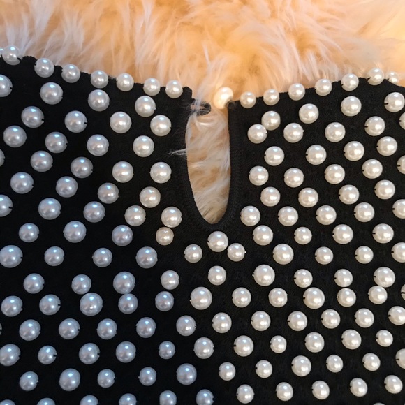 Evening top with faux pearls - Picture 3 of 9